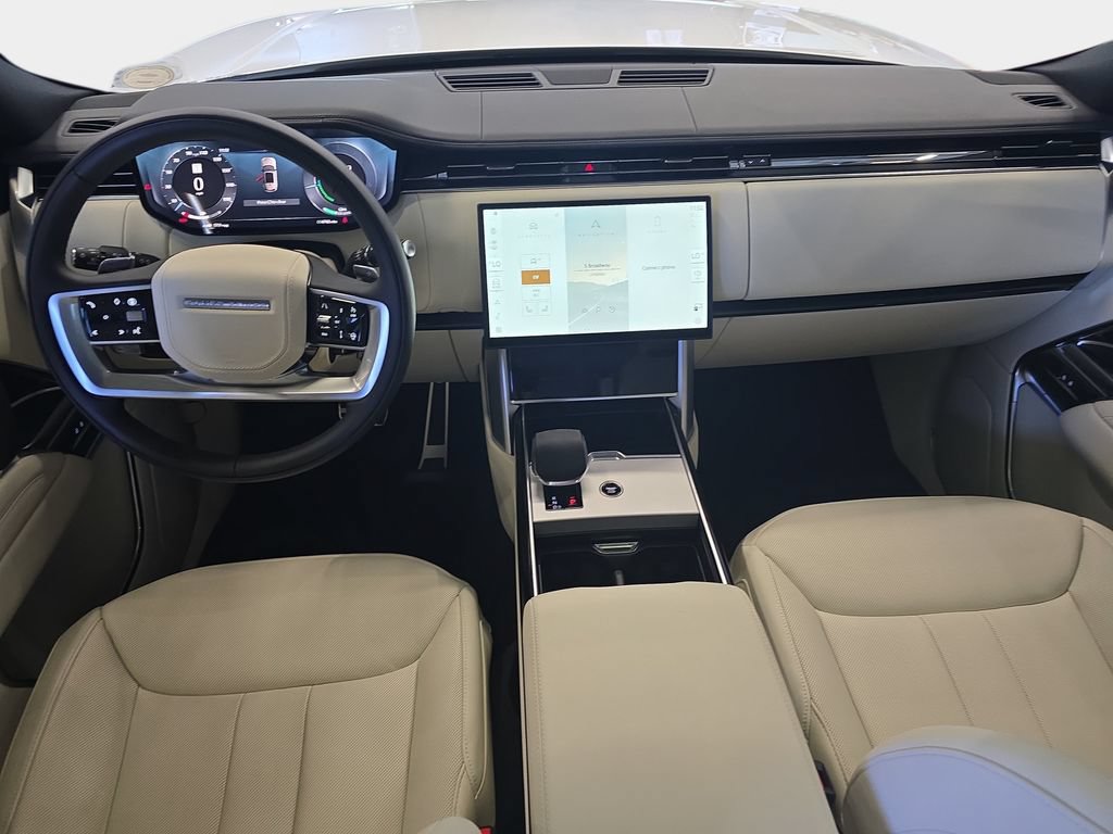 Certified 2026 Land Rover Range Rover SE AWD/4WD image 10