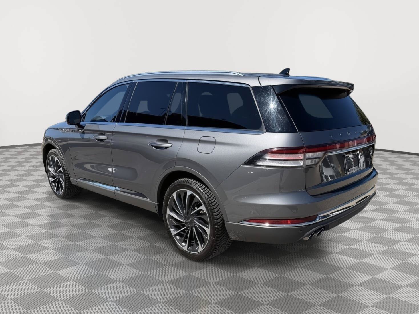 Used 2022 Lincoln Aviator Reserve w/ Equipment Group 201A AWD/4WD image 5