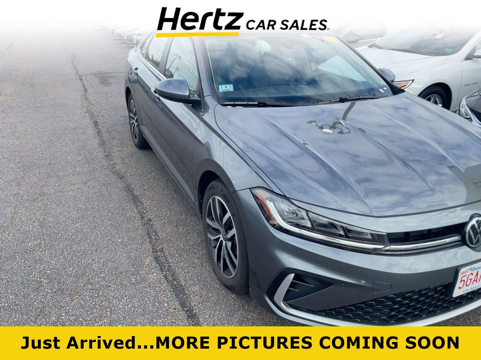 Used 2025 Volkswagen Jetta SE