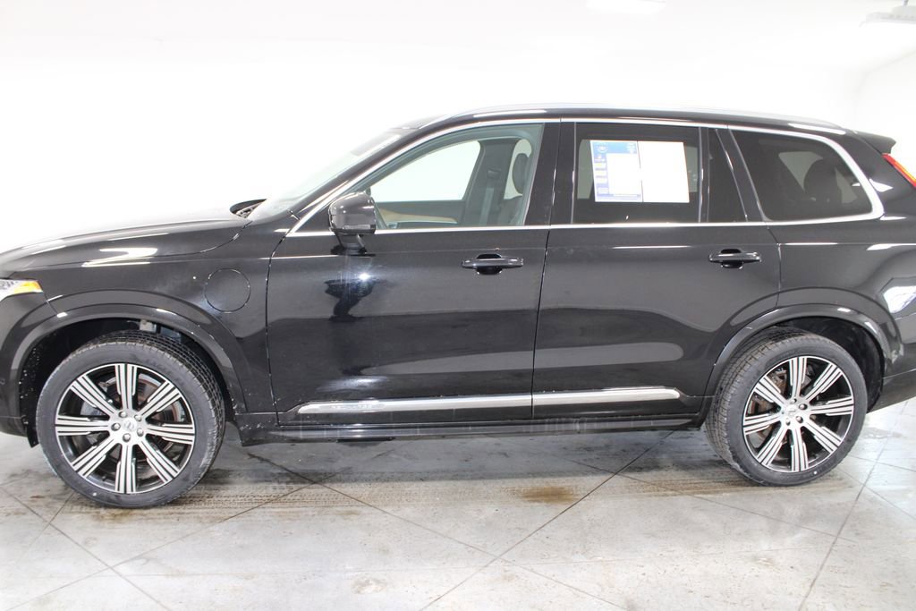 Used 2024 Volvo XC90 T8 Plus w/ Protection Package Premier AWD/4WD image 6