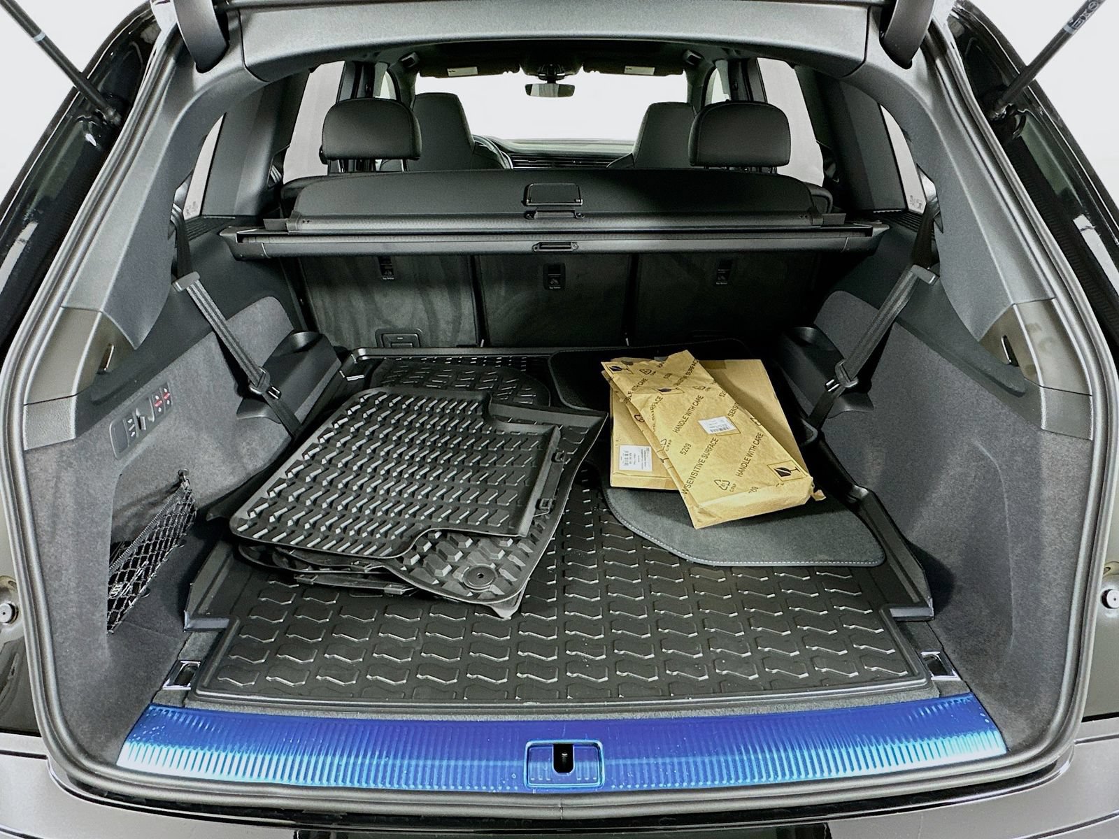 New 2026 Audi SQ7 Premium Plus AWD/4WD image 40