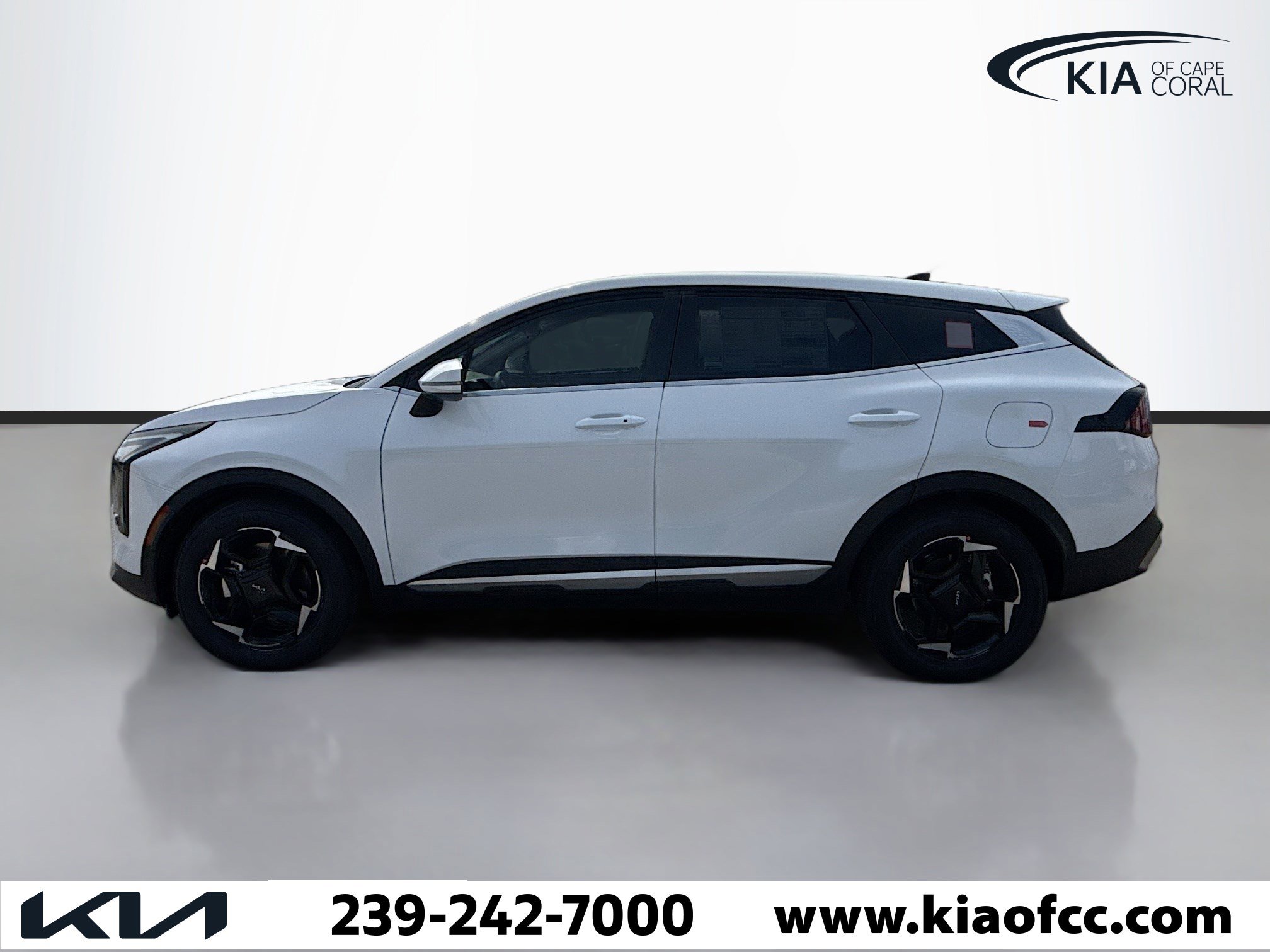 New 2026 Kia Sportage EX FWD image 2