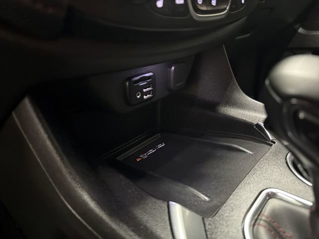 Used 2023 Chevrolet Traverse RS image 30
