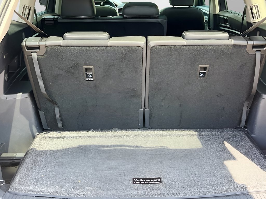 Used 2023 Volkswagen Atlas SEL Premium AWD/4WD image 29