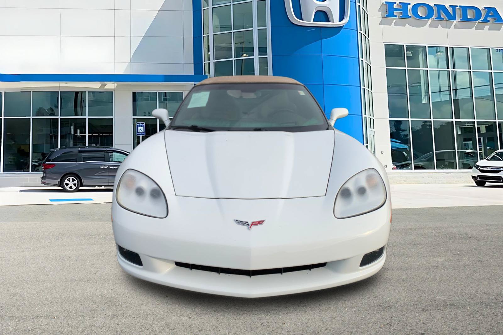 Used 2013 Chevrolet Corvette Convertible w/ 2LT Preferred Equipment Group RWD image 8