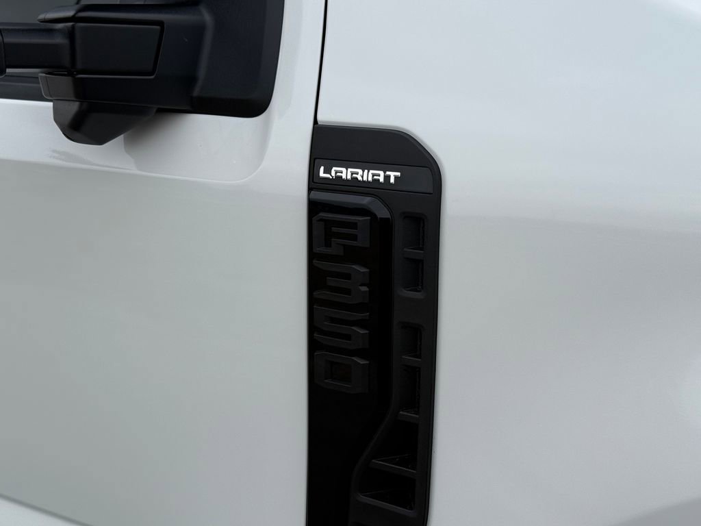 Used 2026 Ford F350 Lariat w/ Black Appearance Package AWD/4WD image 19