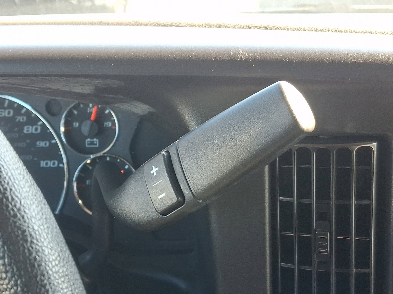 Certified 2023 Chevrolet Express 3500 LS image 15