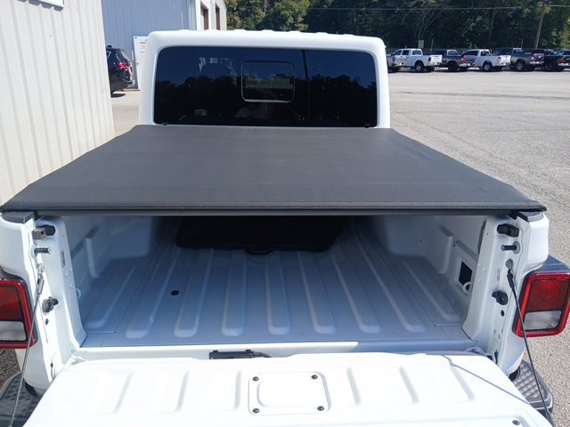 Used 2023 Jeep Gladiator Mojave AWD/4WD image 7
