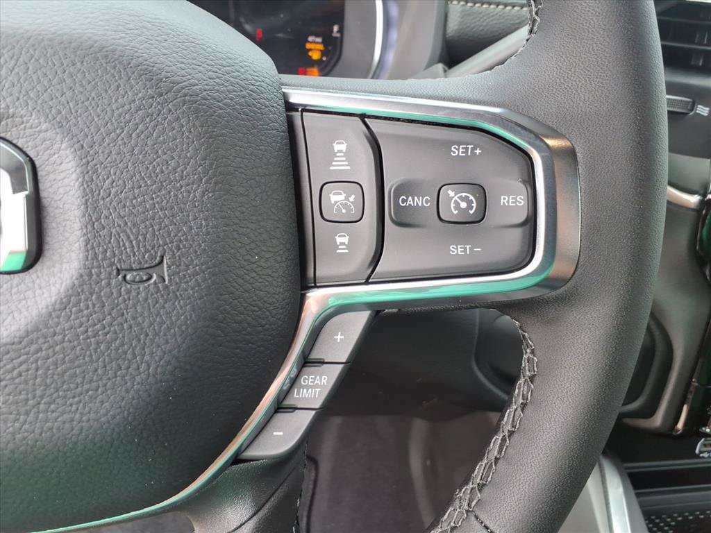 New 2026 RAM 2500 Laramie AWD/4WD image 26