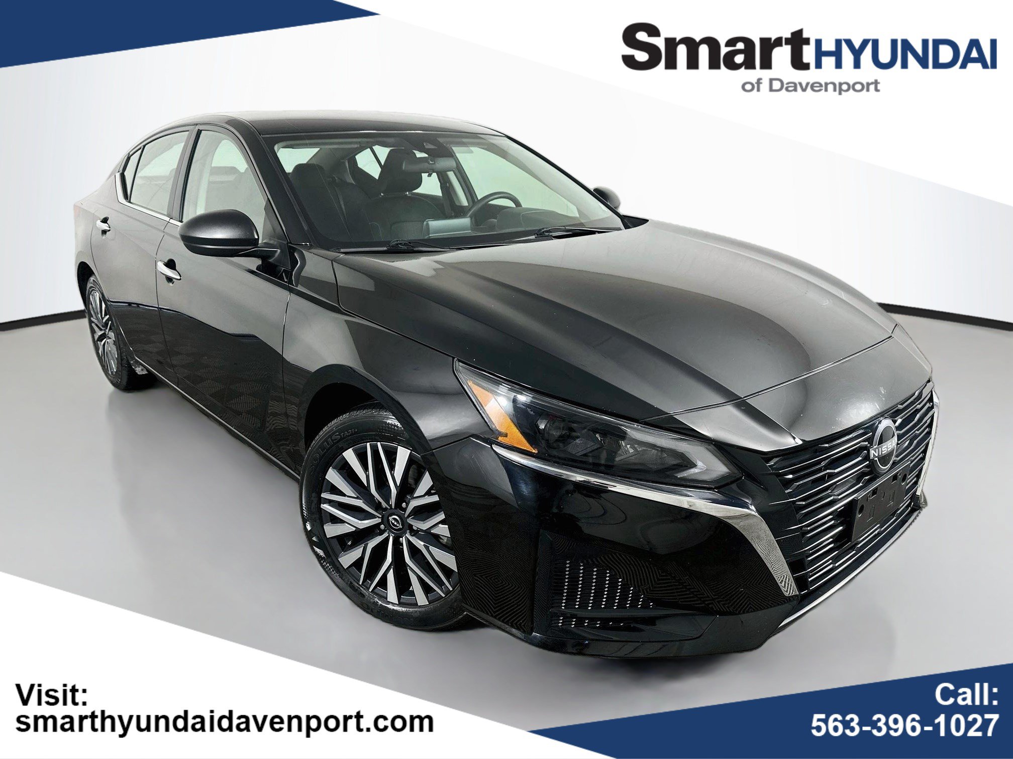 Used 2025 Nissan Altima 2.5 SV FWD image 1
