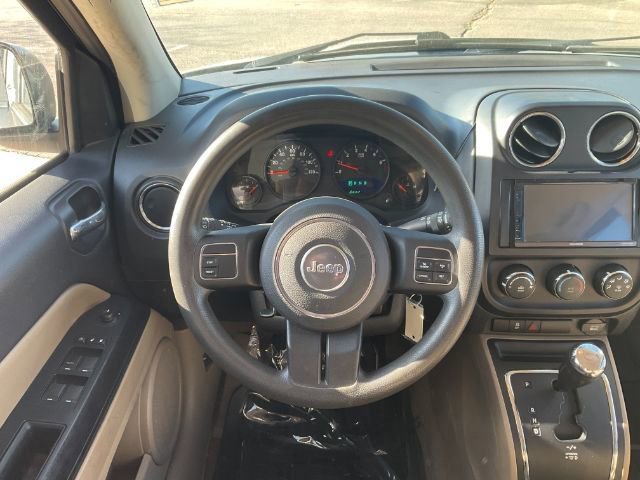 Used 2012 Jeep Compass Sport AWD/4WD image 18