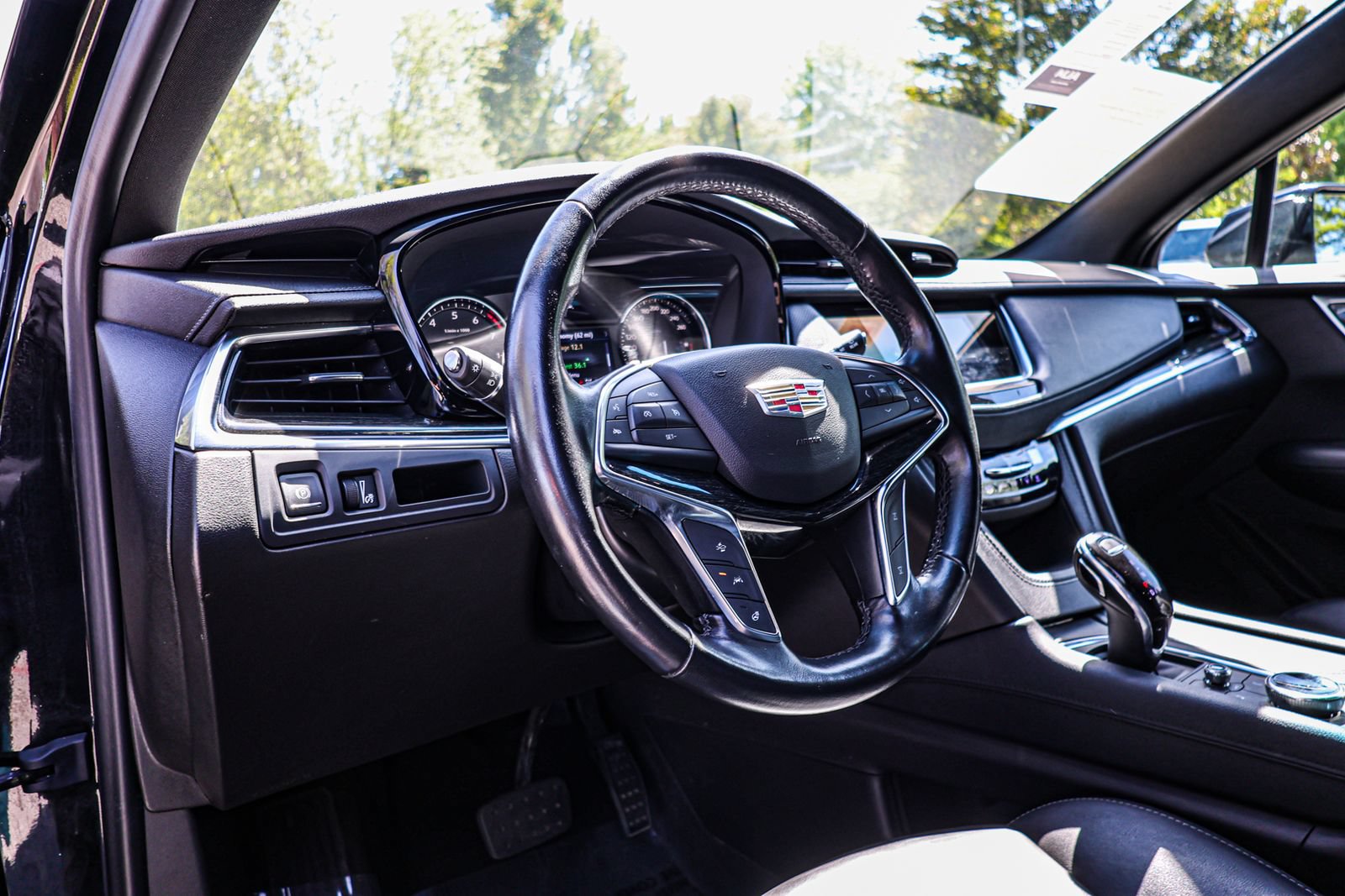 Used 2022 Cadillac XT5 Premium Luxury AWD/4WD image 19