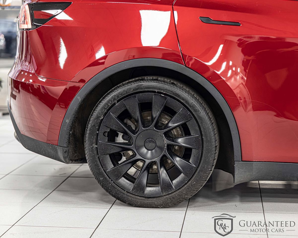 Used 2024 Tesla Model Y Long Range AWD/4WD image 11