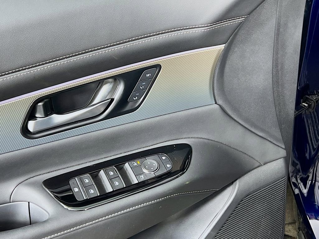 Certified 2025 Nissan Murano SL image 18