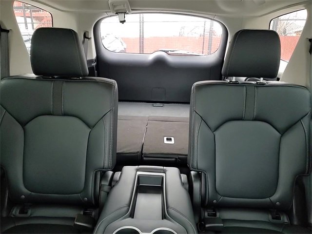 Used 2025 Honda Pilot Touring image 20