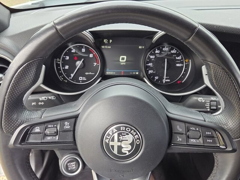 Used 2023 Alfa Romeo Giulia Sprint RWD image 24