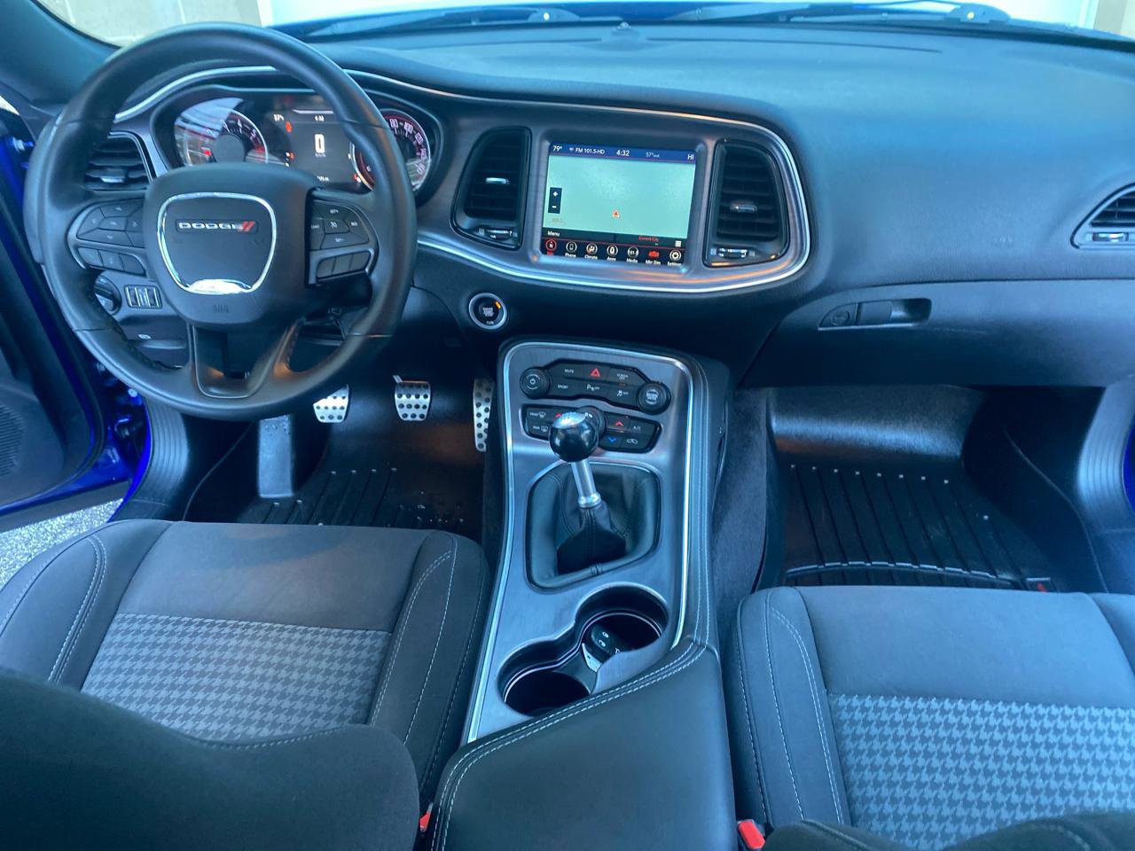 Used 2018 Dodge Challenger R/T w/ Driver Convenience Group image 26