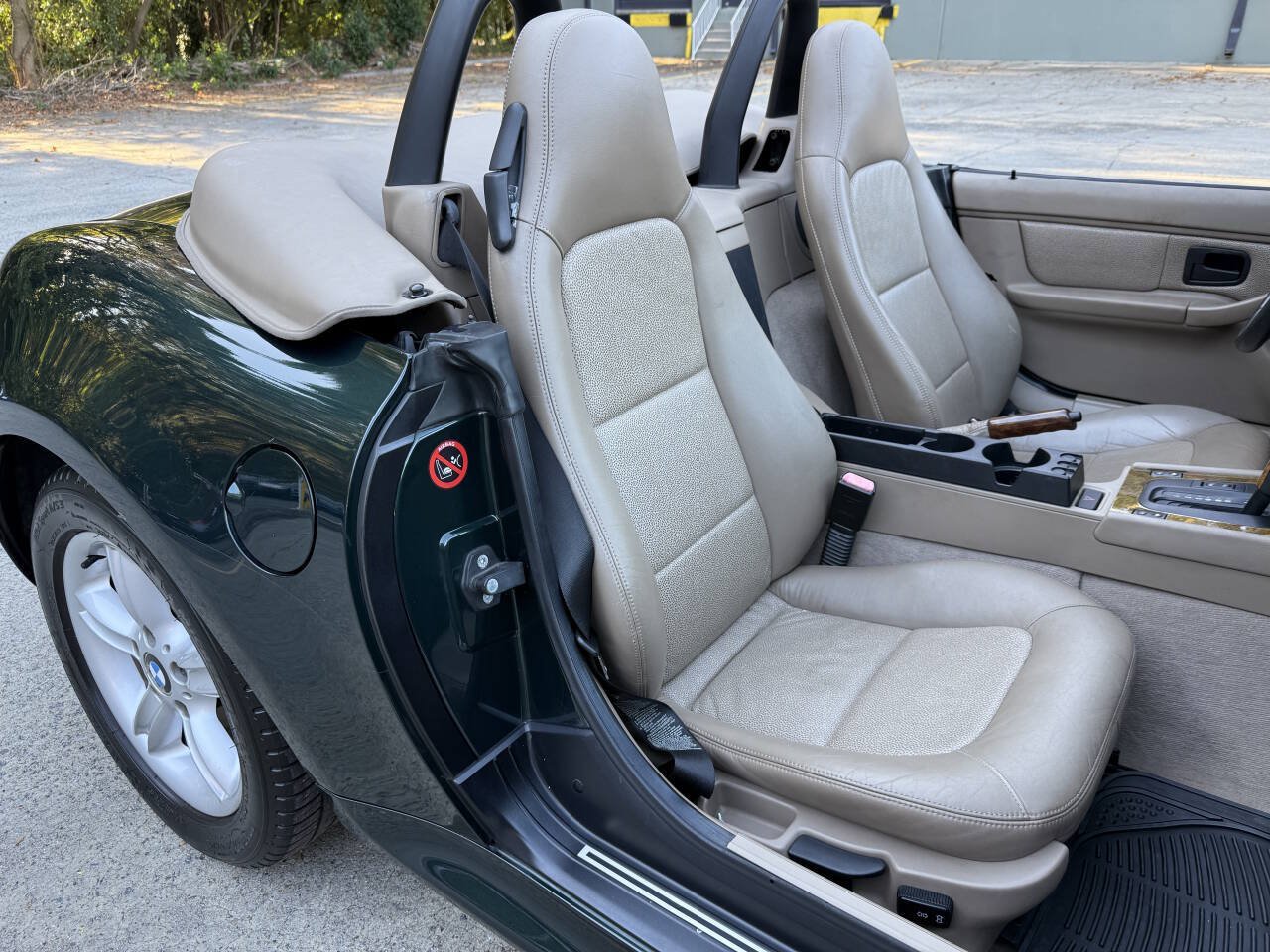 Used 2000 BMW Z3 2.5i RWD image 17
