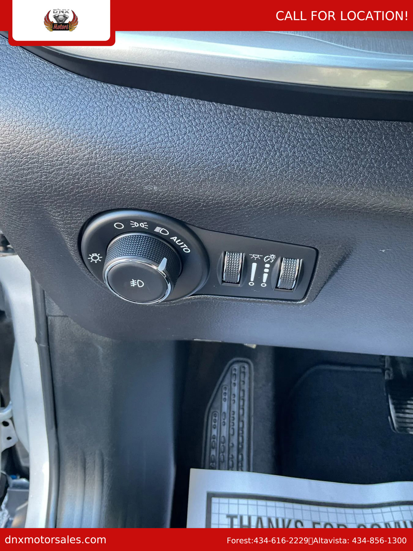 Used 2025 Jeep Compass Limited image 30