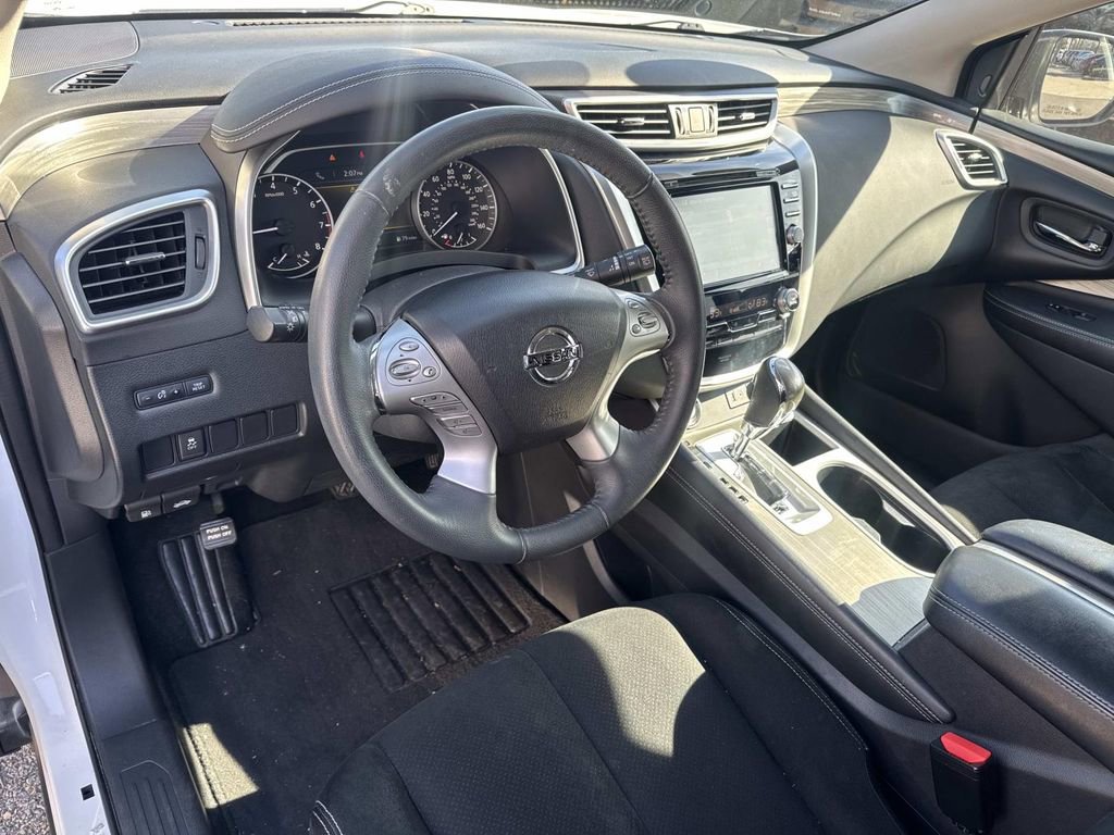 Used 2018 Nissan Murano SV image 17