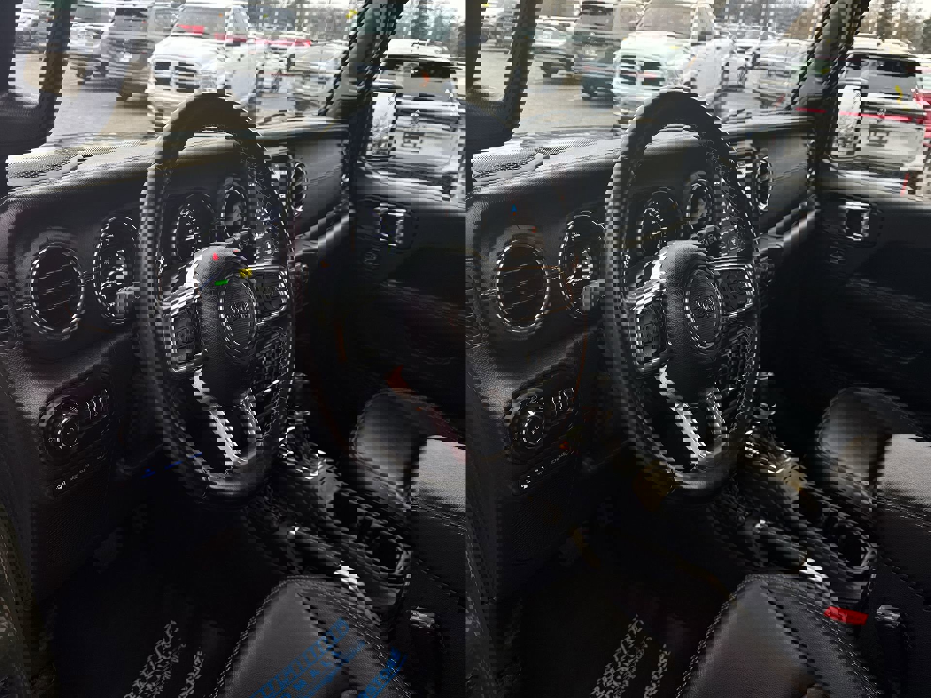 Used 2021 Jeep Wrangler Unlimited Sahara w/ Cold Weather Group image 10