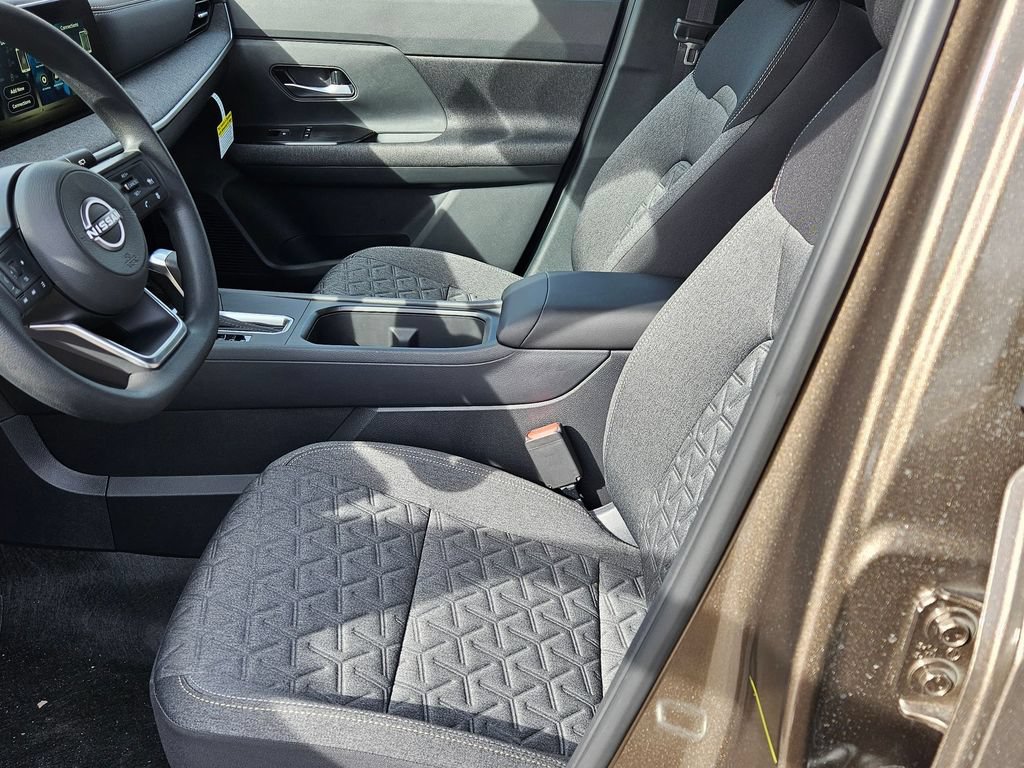 New 2026 Nissan Kicks SV w/ SV Premium Package AWD/4WD image 11