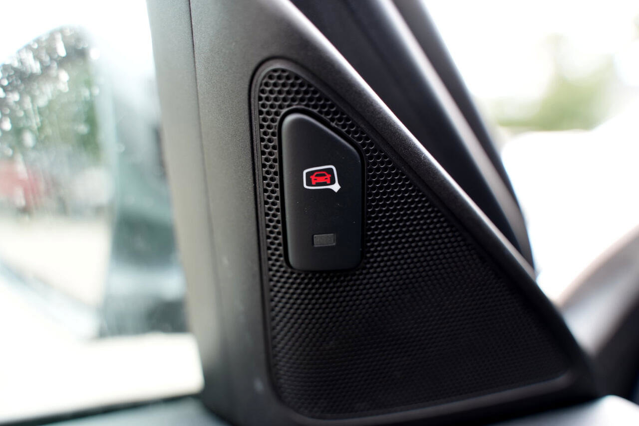 Used 2018 Audi Q3 2.0T Premium Plus image 30