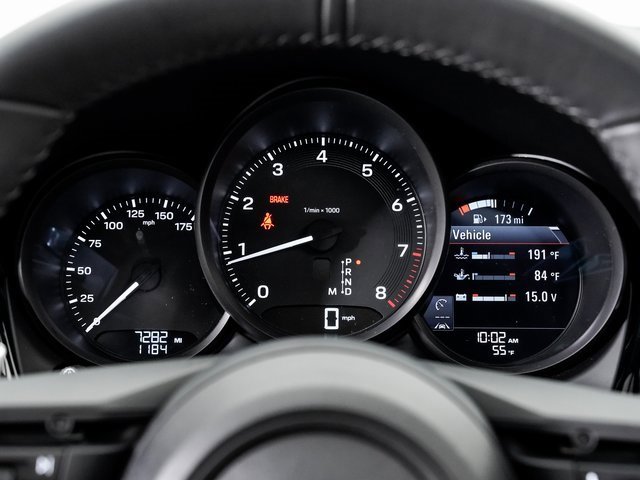 Used 2025 Porsche Macan image 16