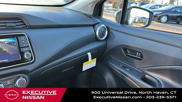 Used 2025 Nissan Versa S w/ Trunk Package image 18