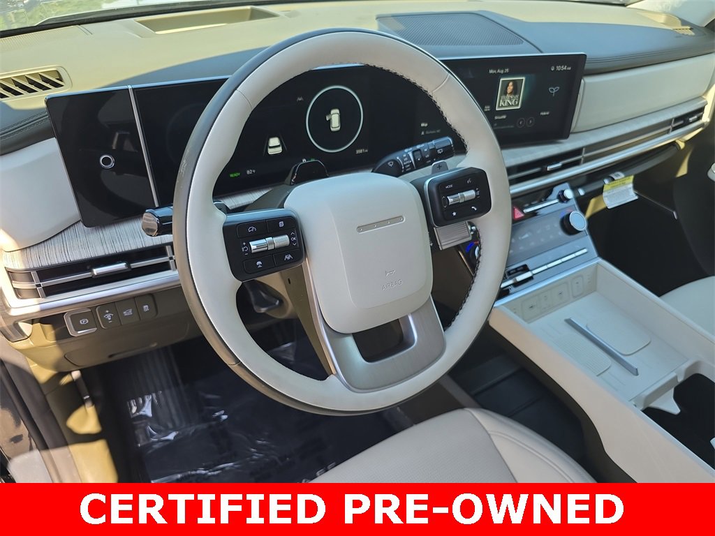 Used 2025 Hyundai Santa Fe Calligraphy image 17