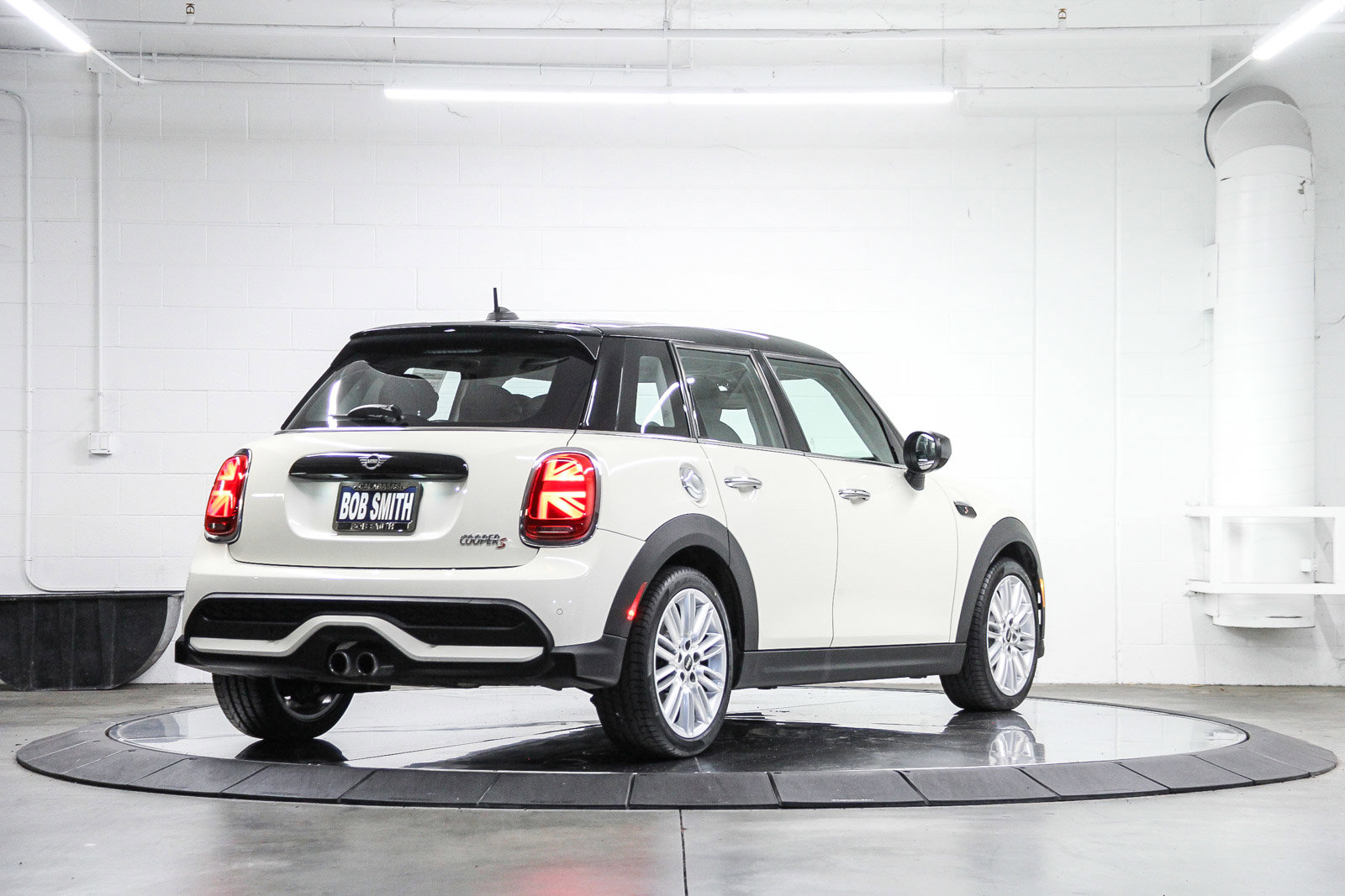 Certified 2023 MINI Cooper S FWD image 6