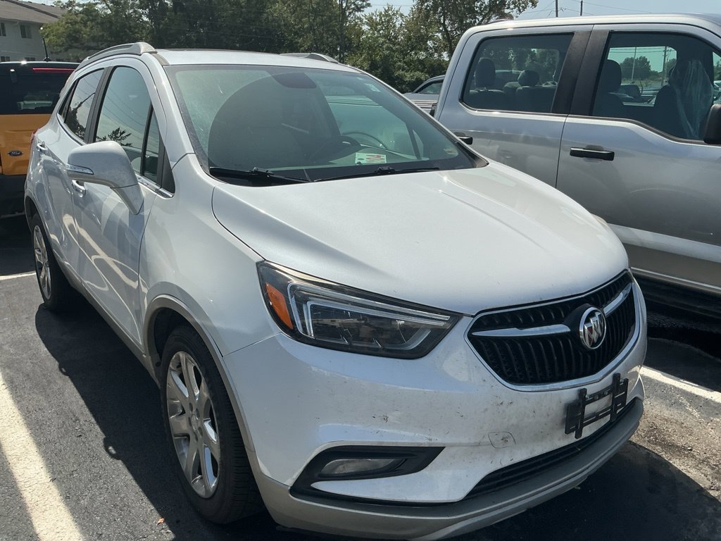 Used 2018 Buick Encore Essence w/ Experience Buick Package FWD image 6