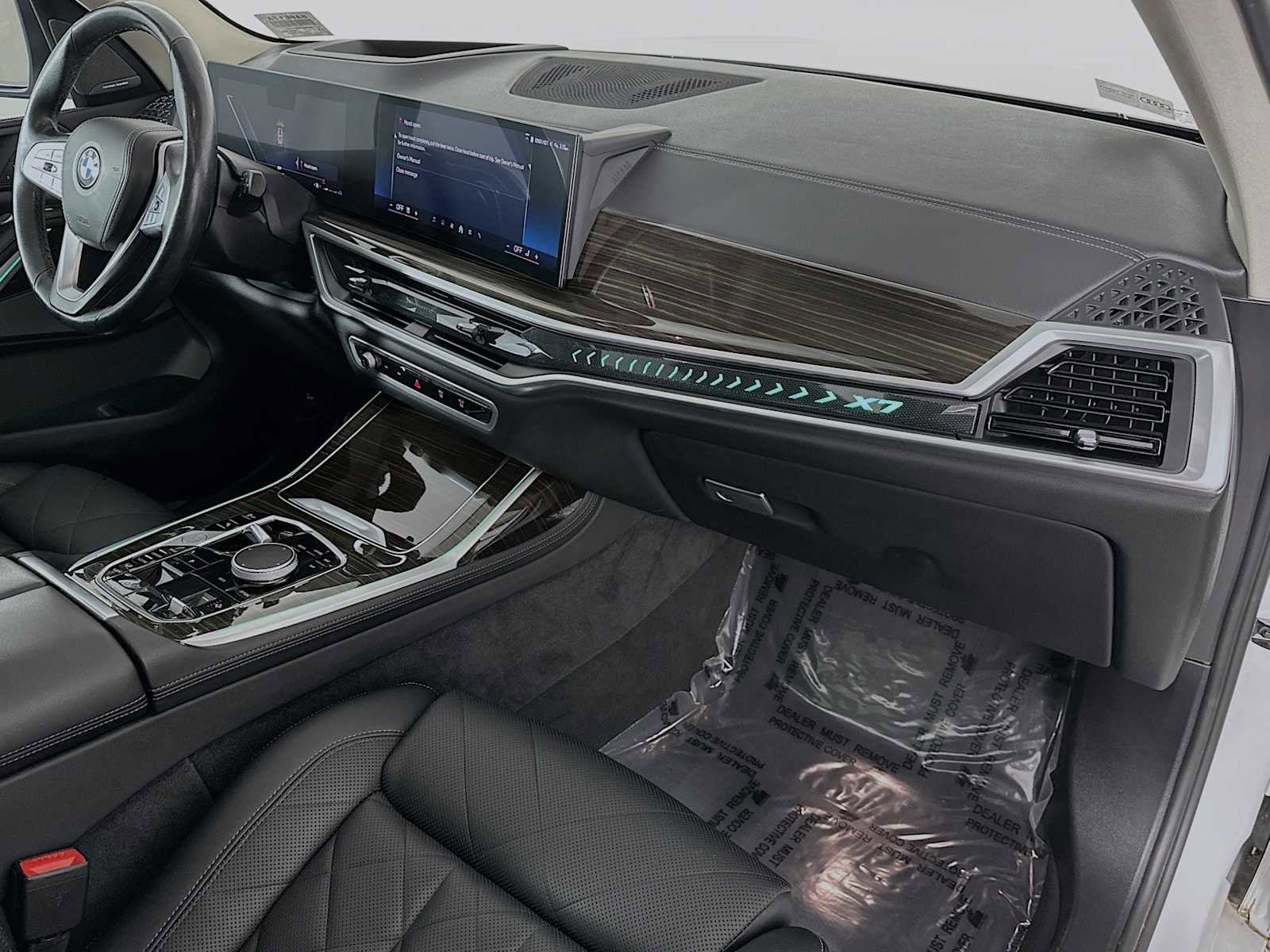 Used 2024 BMW X7 xDrive40i w/ Premium Package image 29