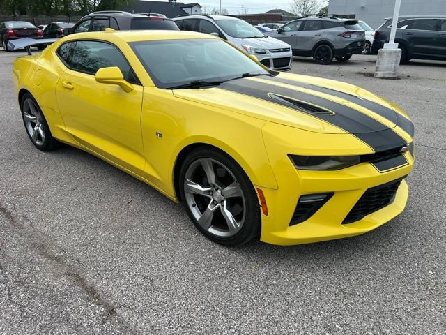 Used 2017 Chevrolet Camaro SS RWD image 2