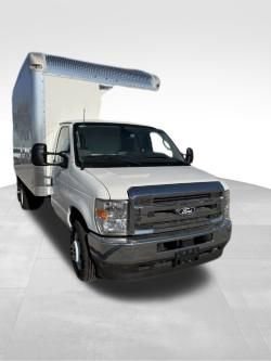 New 2026 Ford E-350 and Econoline 350 Super Duty w/ Power Equipment Group RWD image 5