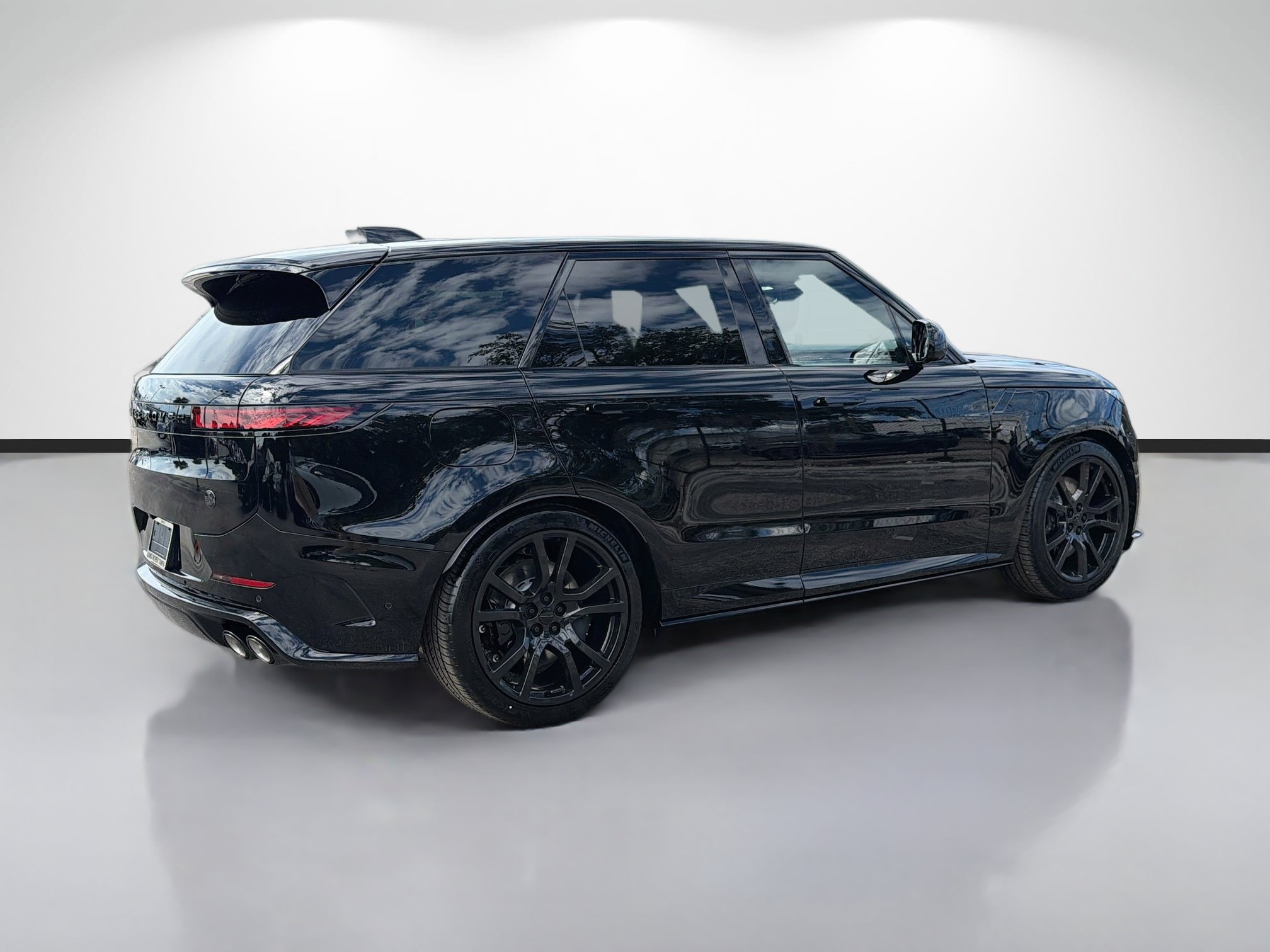 New 2027 Land Rover Range Rover Sport SV AWD/4WD image 5