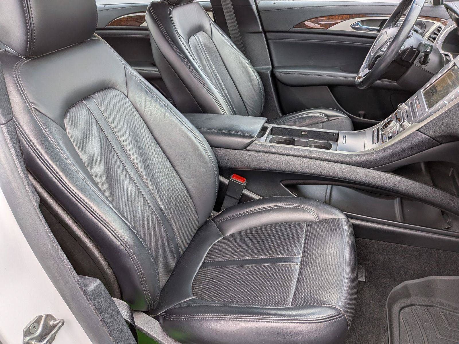 Used 2020 Lincoln MKZ Reserve FWD image 34