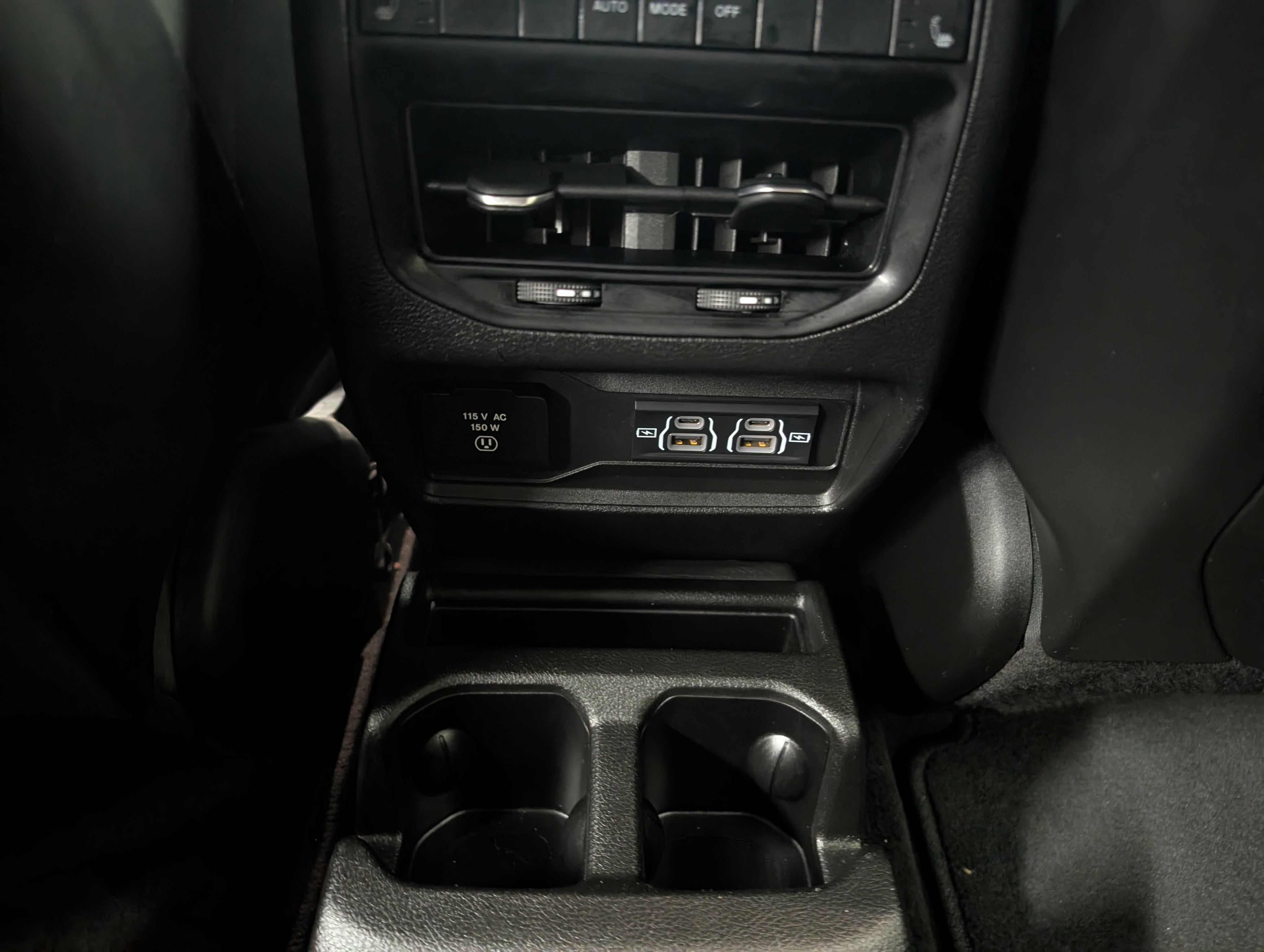 Used 2021 Jeep Grand Cherokee L Limited w/ Trailer Tow Group (B) AWD/4WD image 16
