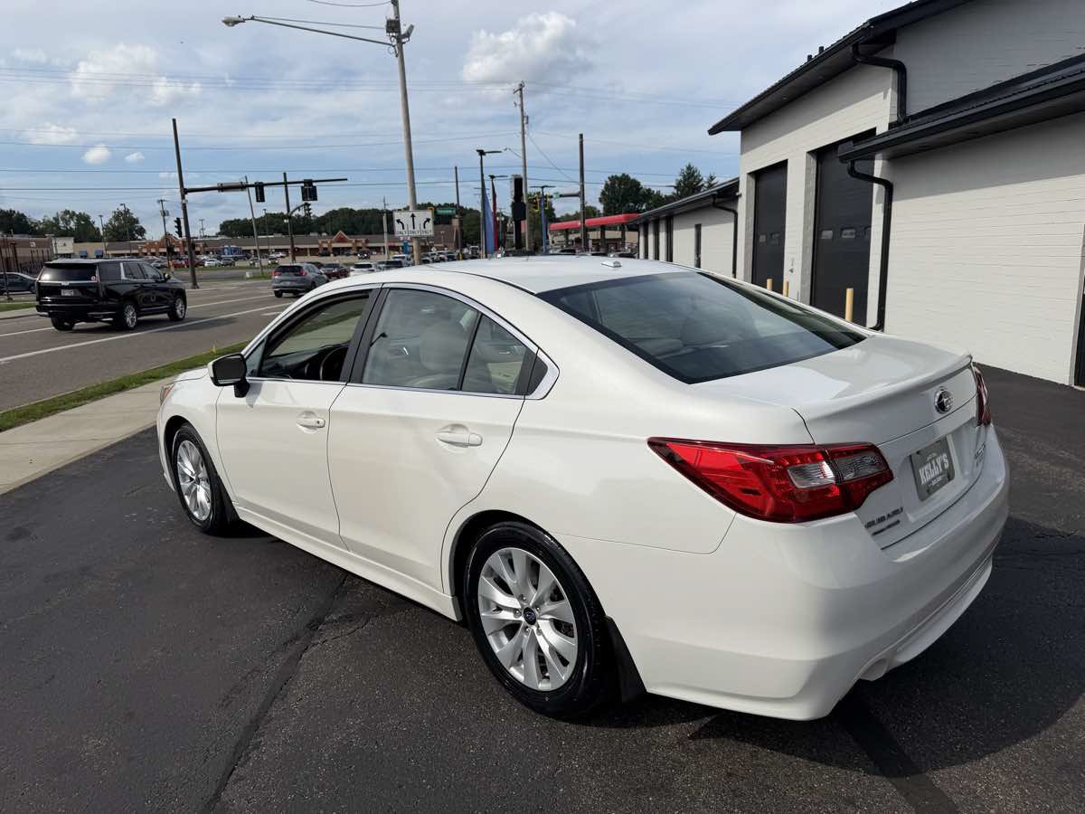Used 2015 Subaru Legacy 2.5i Premium AWD/4WD image 3