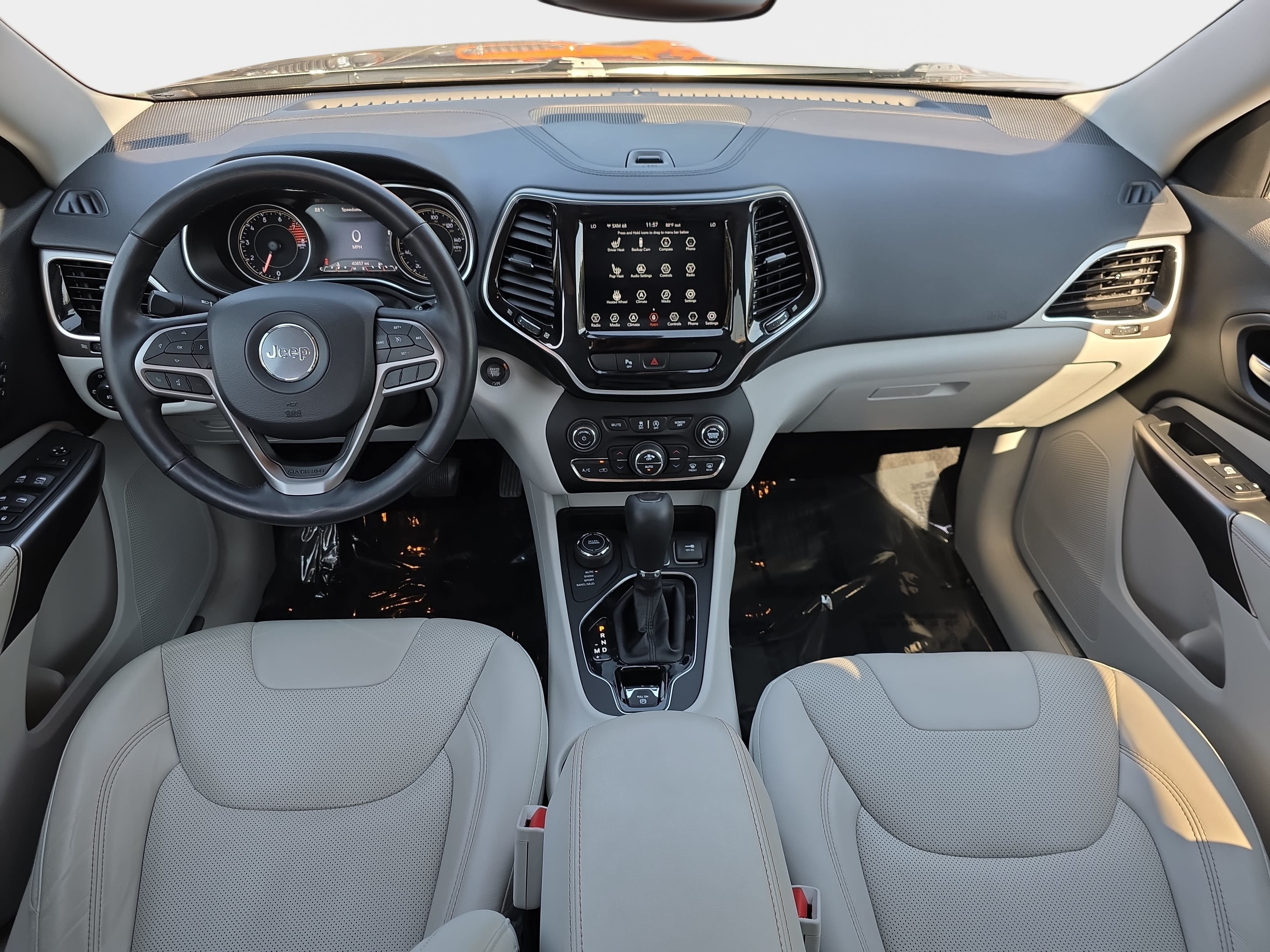 Used 2020 Jeep Cherokee Limited AWD/4WD image 9