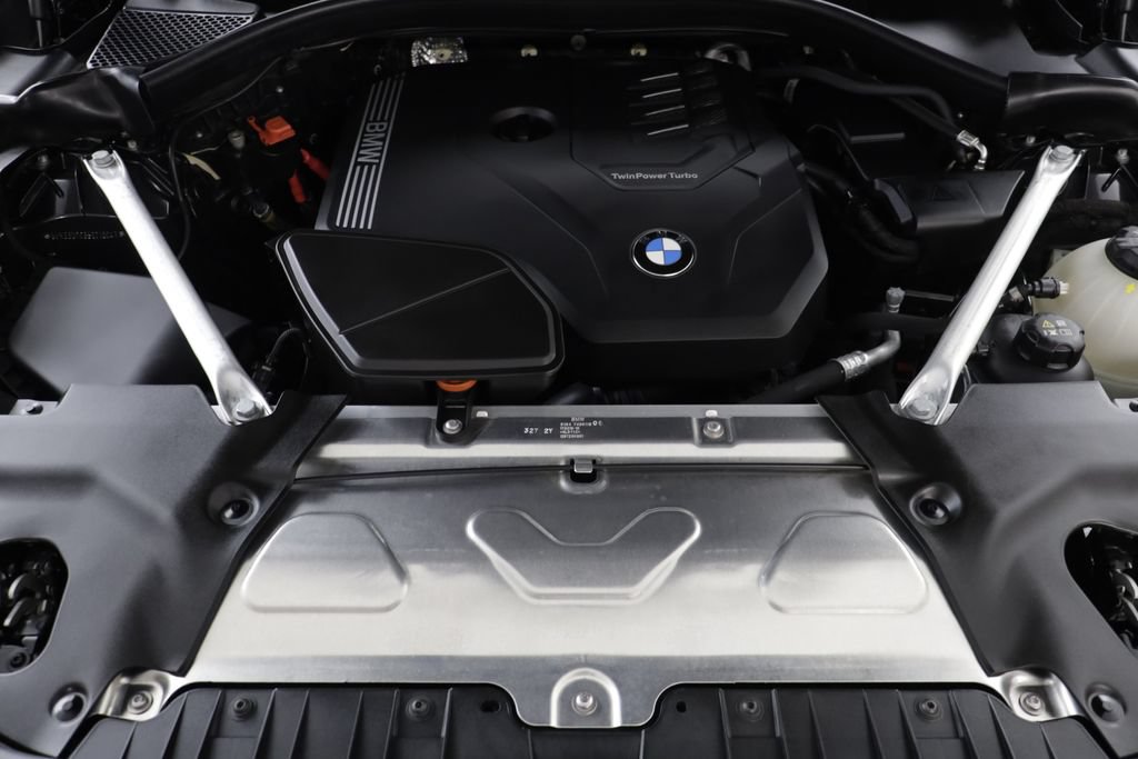 Certified 2025 BMW X4 xDrive30i AWD/4WD image 22