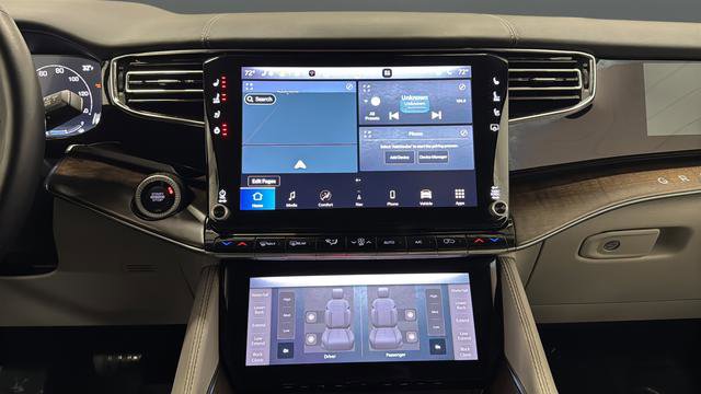 Used 2023 Jeep Grand Wagoneer 4WD image 13