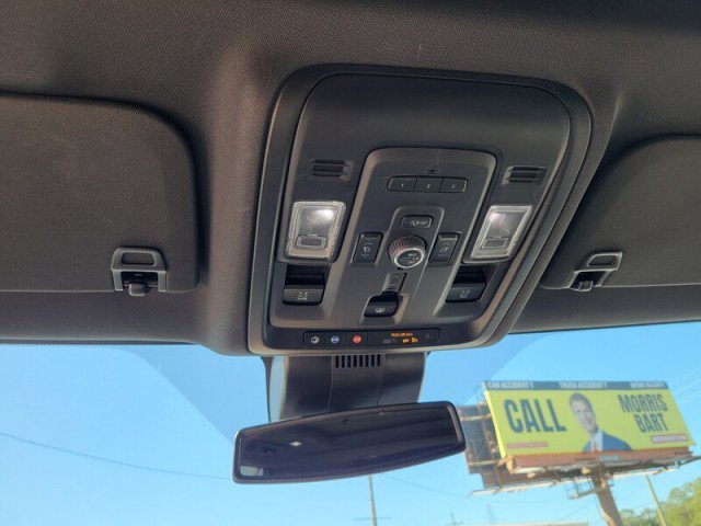 Used 2024 GMC Yukon AT4 w/ AT4 Premium Package AWD/4WD image 23