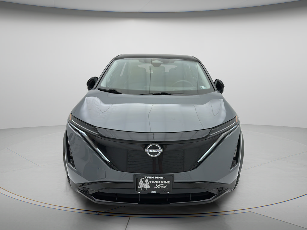 Used 2024 Nissan Ariya AWD image 2