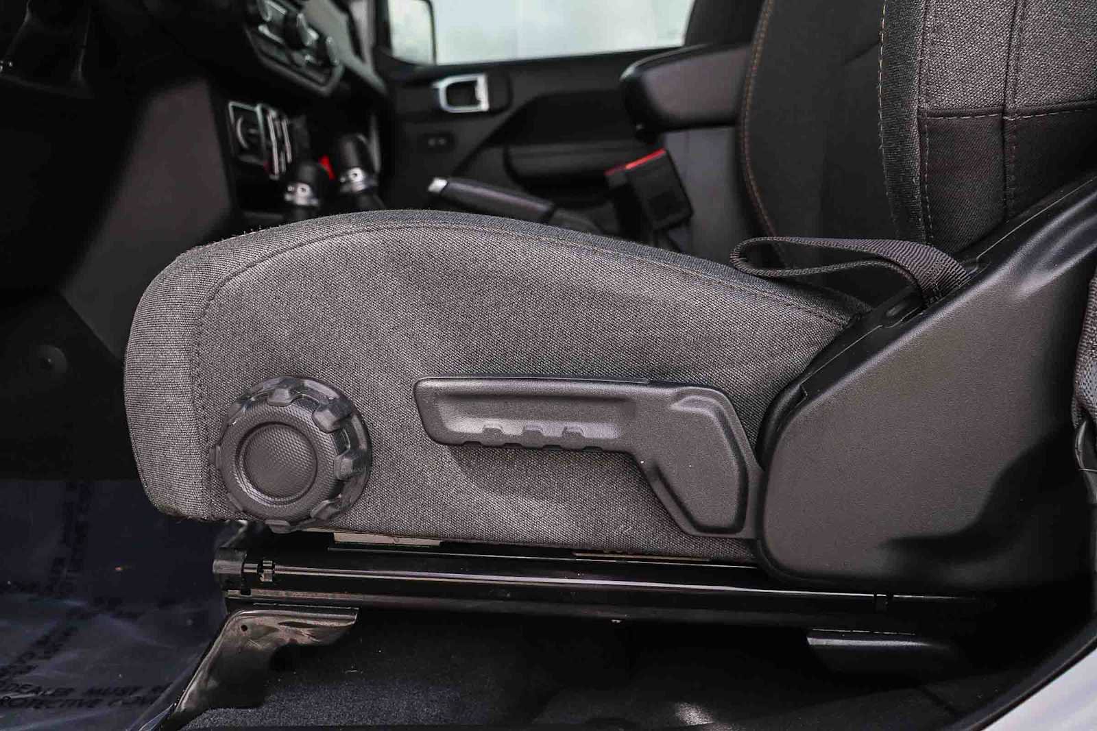 Used 2024 Jeep Wrangler Sport S image 22