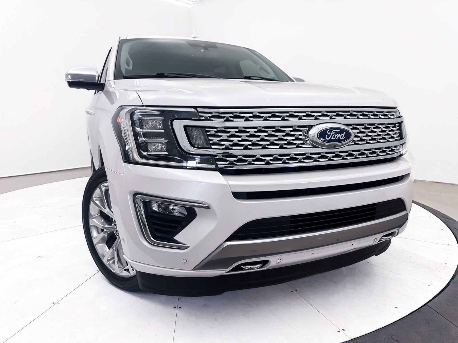 Used 2018 Ford Expedition Max Platinum AWD/4WD image 8