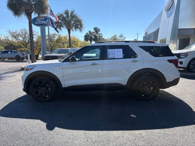 Used 2023 Ford Explorer ST-Line image 5