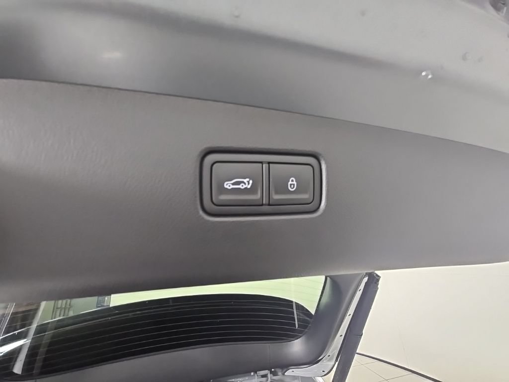 New 2027 Genesis GV70 2.5T Advanced AWD/4WD image 33