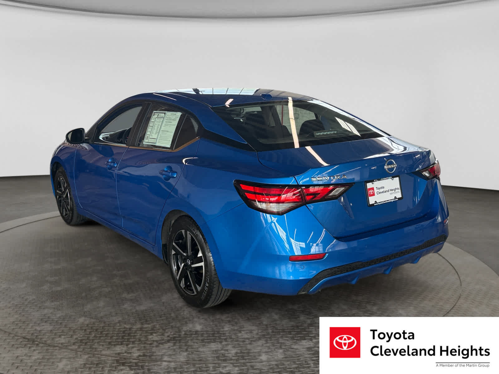 Used 2025 Nissan Sentra SV FWD image 7