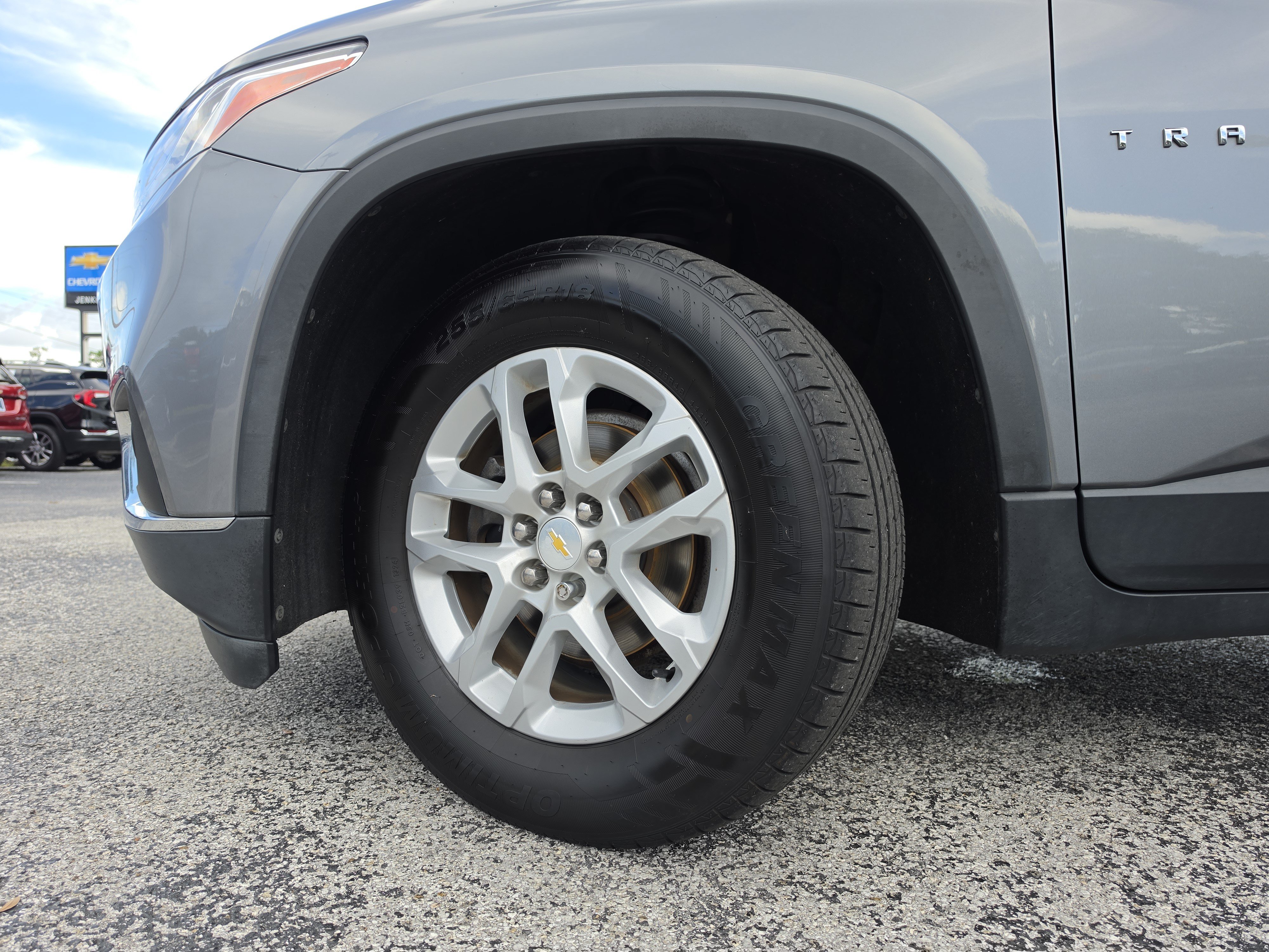 Certified 2020 Chevrolet Traverse LT w/ LPO, Floor Liner Package AWD/4WD image 40